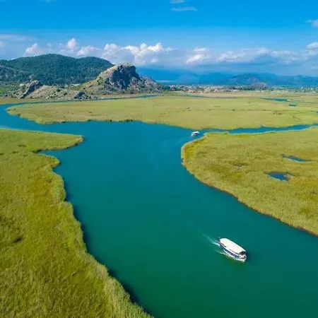 Villa Daisy Dalyan