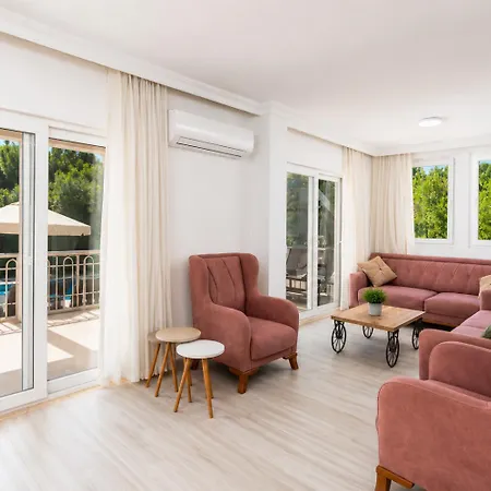 Villa Daisy Dalyan
